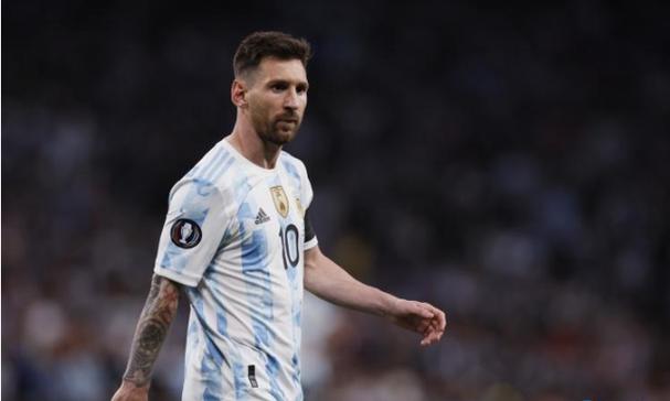 10月24日洽洽转债上涨0.25%，转股溢价率196.04%